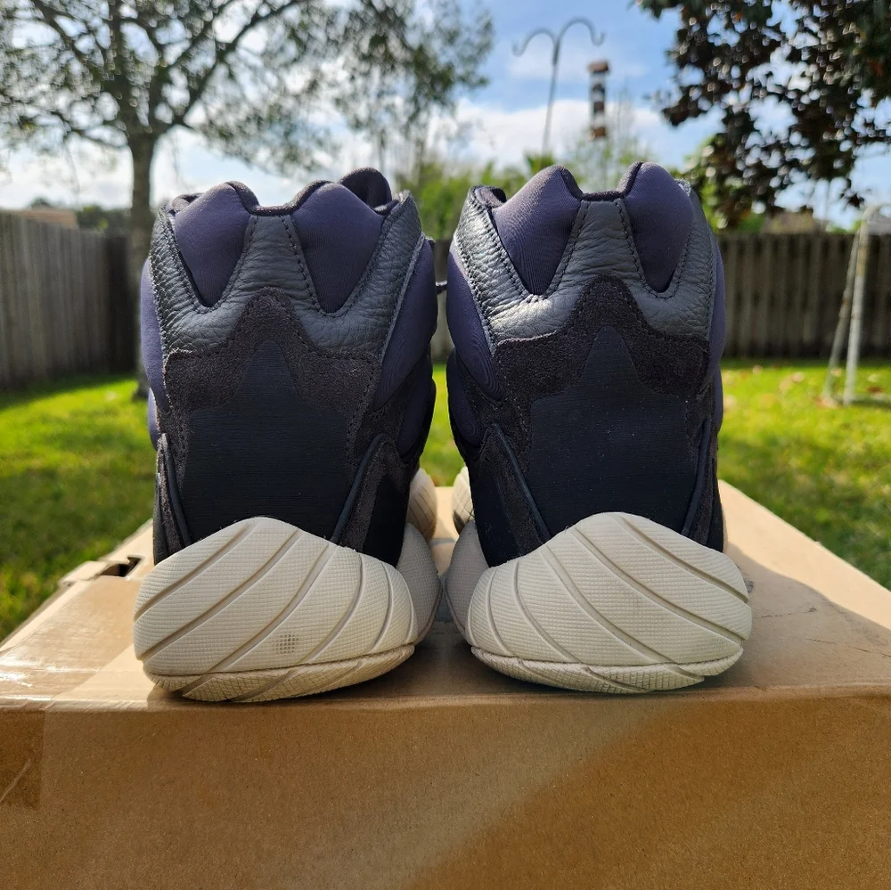 Size 9.5 - adidas Yeezy 500 High Slate